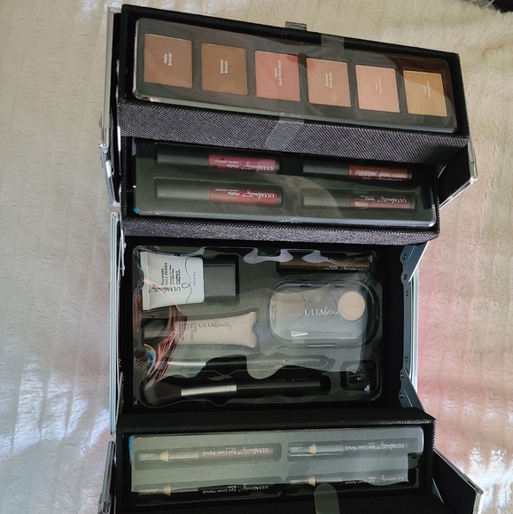 Ulta Shine Better 39 pc Set - Picture 3 of 4